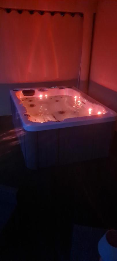 Agreable Rez De Jardin Avec Piscine Et Jacuzzi Διαμέρισμα Cervione Εξωτερικό φωτογραφία