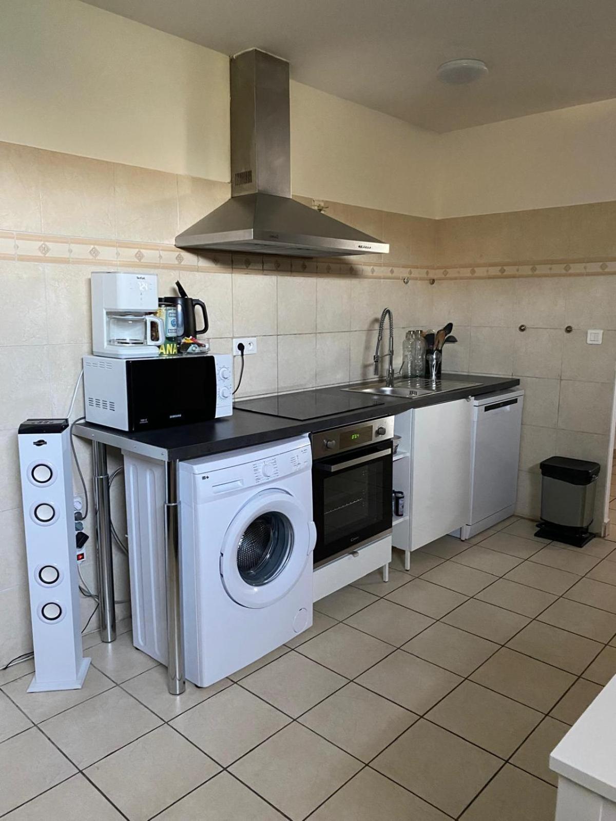 Agreable Rez De Jardin Avec Piscine Et Jacuzzi Διαμέρισμα Cervione Εξωτερικό φωτογραφία